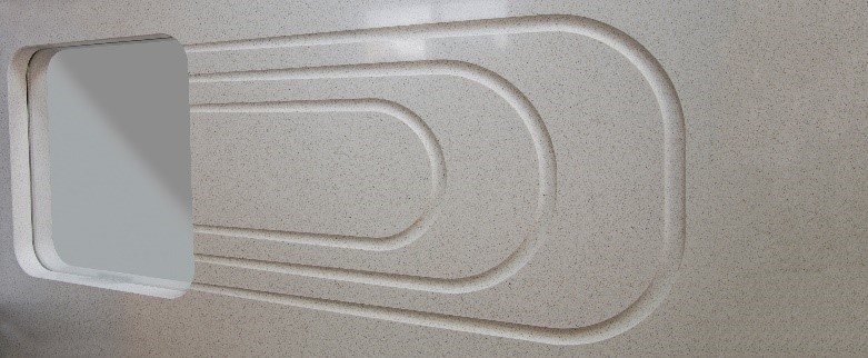 Horseshow drainage groove