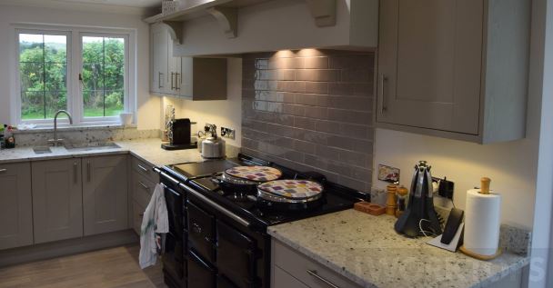 Kitchen worktop splashback